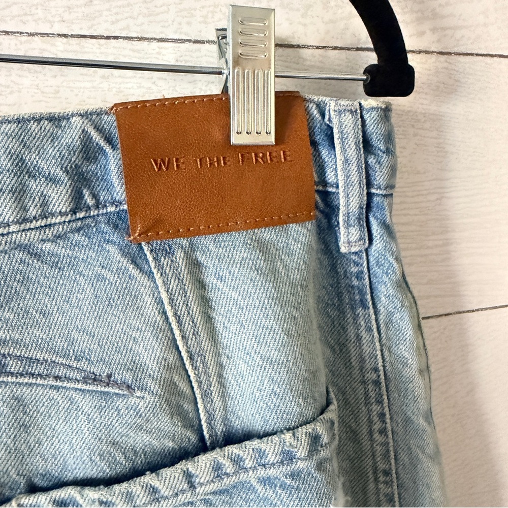 We The Free Good Luck Mid Rise Barrel Jeans in Barnyard Blue Size 29 - Picture 7 of 10